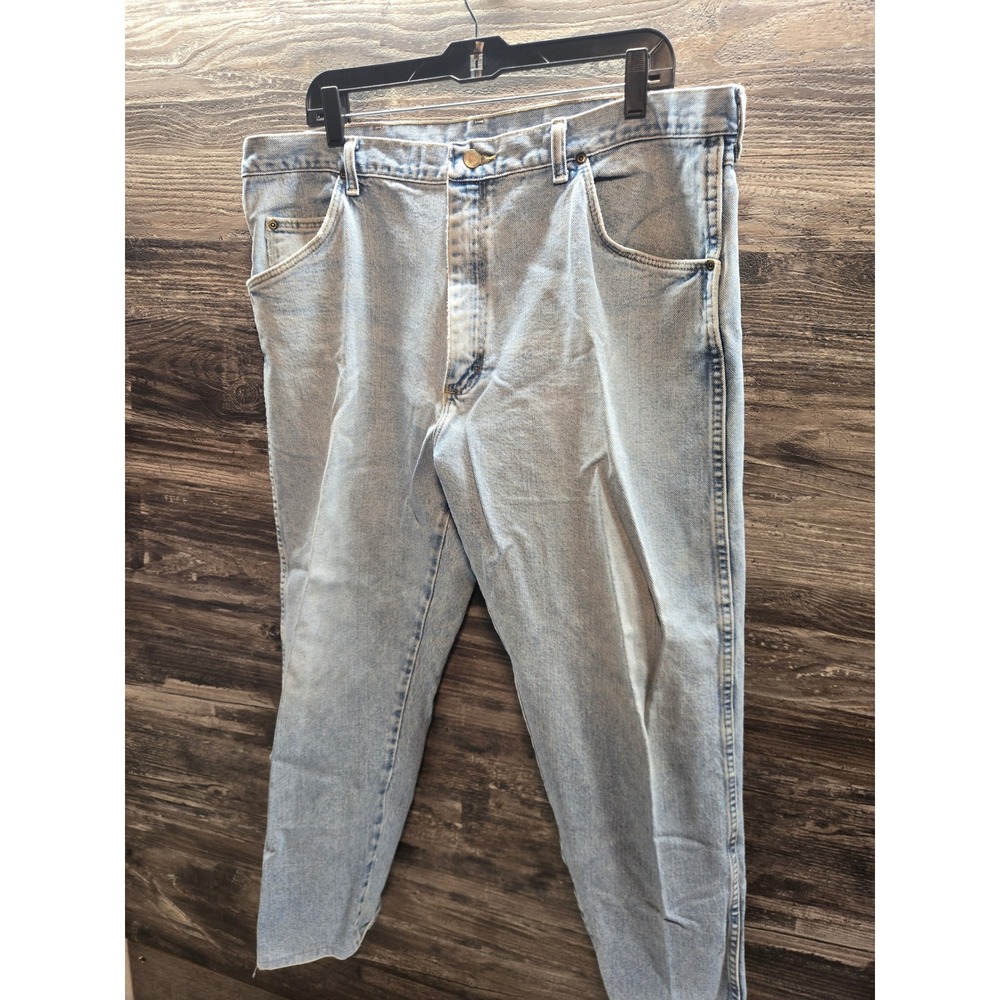 Wrangler Rugged Wear Mens Light Wash Jeans 40x26 Hemmed 35001VI Made in USA